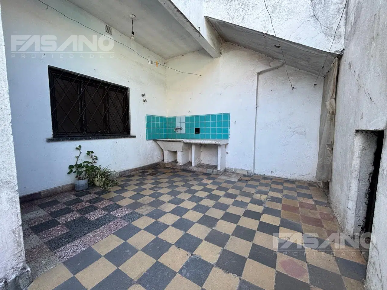 PH 3 AMB. CON PATIO EN ALQUILER - JOSE LEON SUAREZ 4