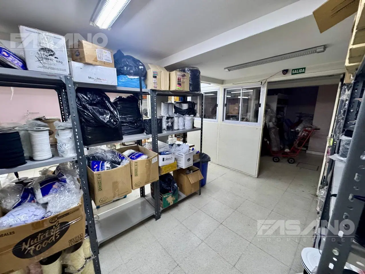 Local comercial mas deposito, 145m² Totales | Frente a la Calle | SIN EXPENSAS | Villa Lynch 3
