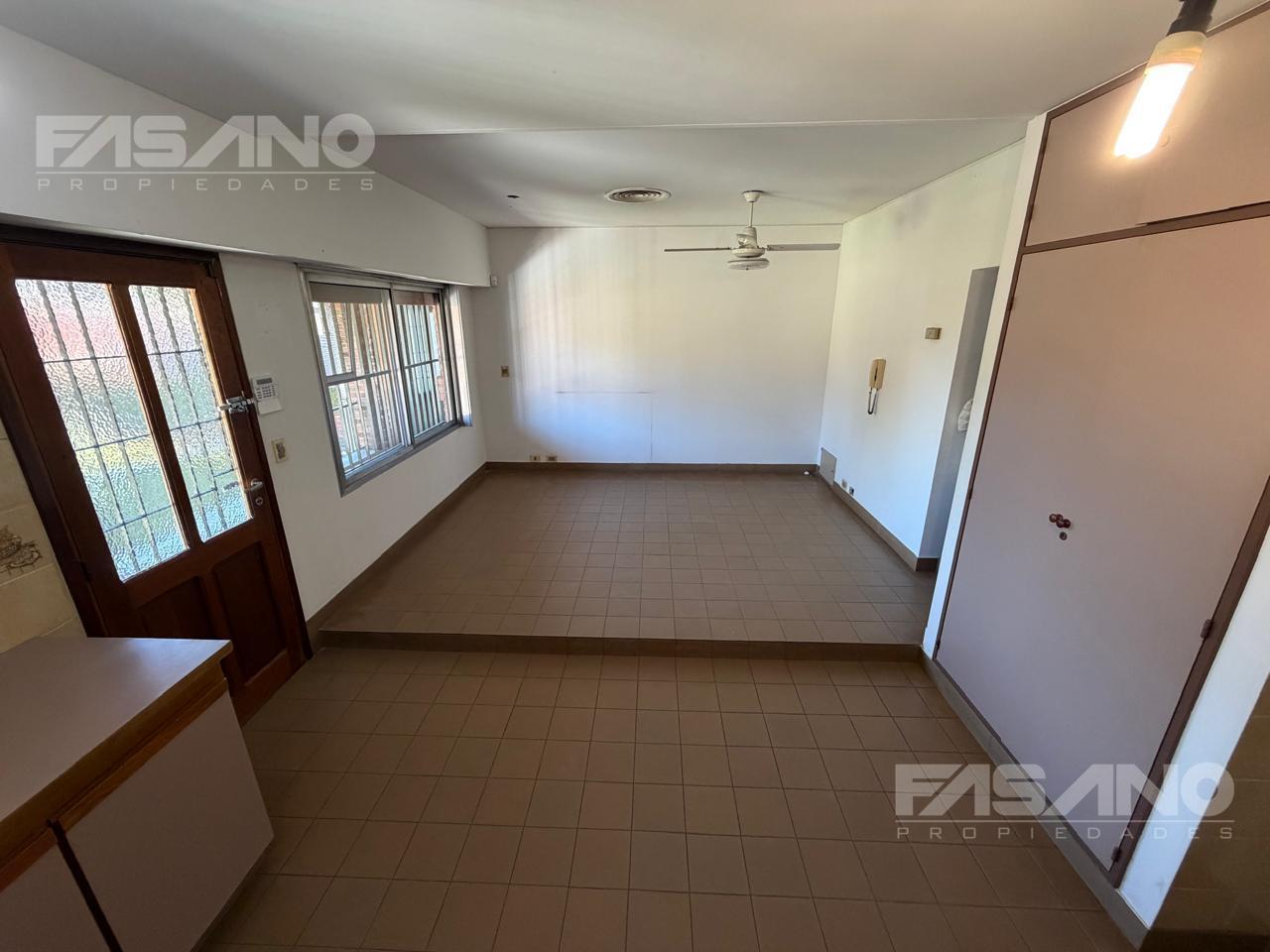 Foto de CASA | BLOCK 2 PH AMPLIO LOTE | JOSE LEON SUAREZ, imagen 5