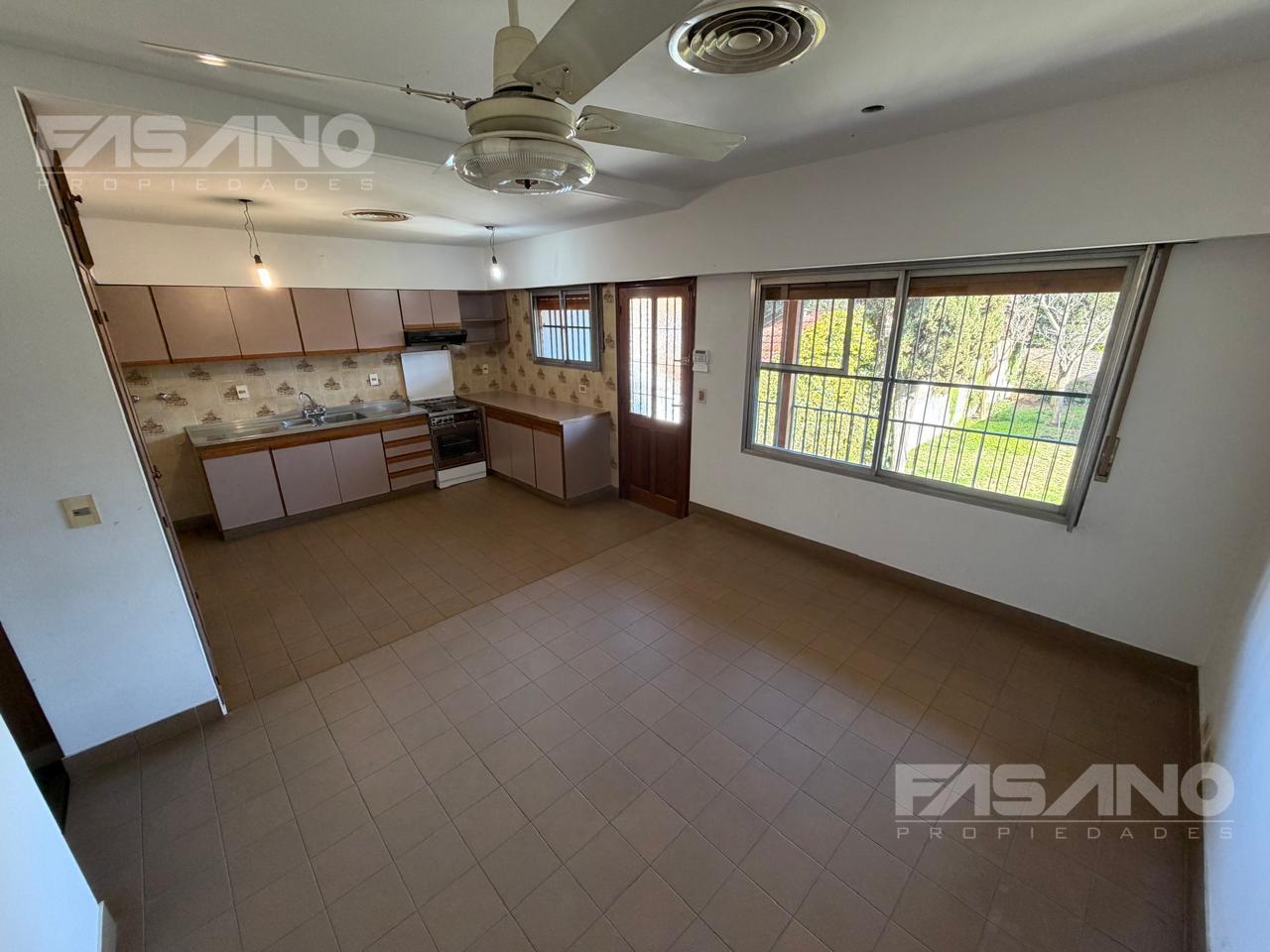 Foto de CASA | BLOCK 2 PH AMPLIO LOTE | JOSE LEON SUAREZ, imagen 4