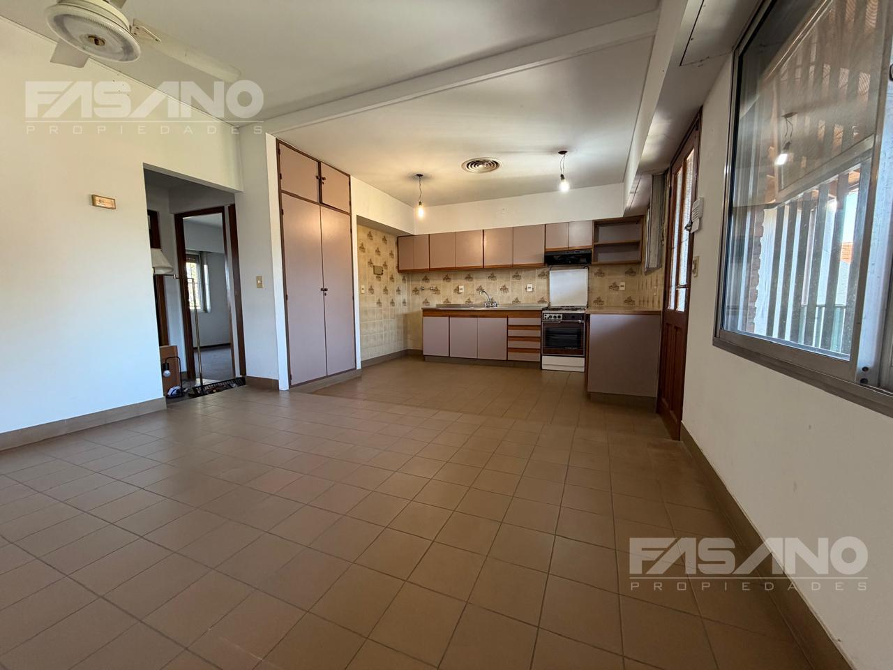 Foto de CASA | BLOCK 2 PH AMPLIO LOTE | JOSE LEON SUAREZ, imagen 3