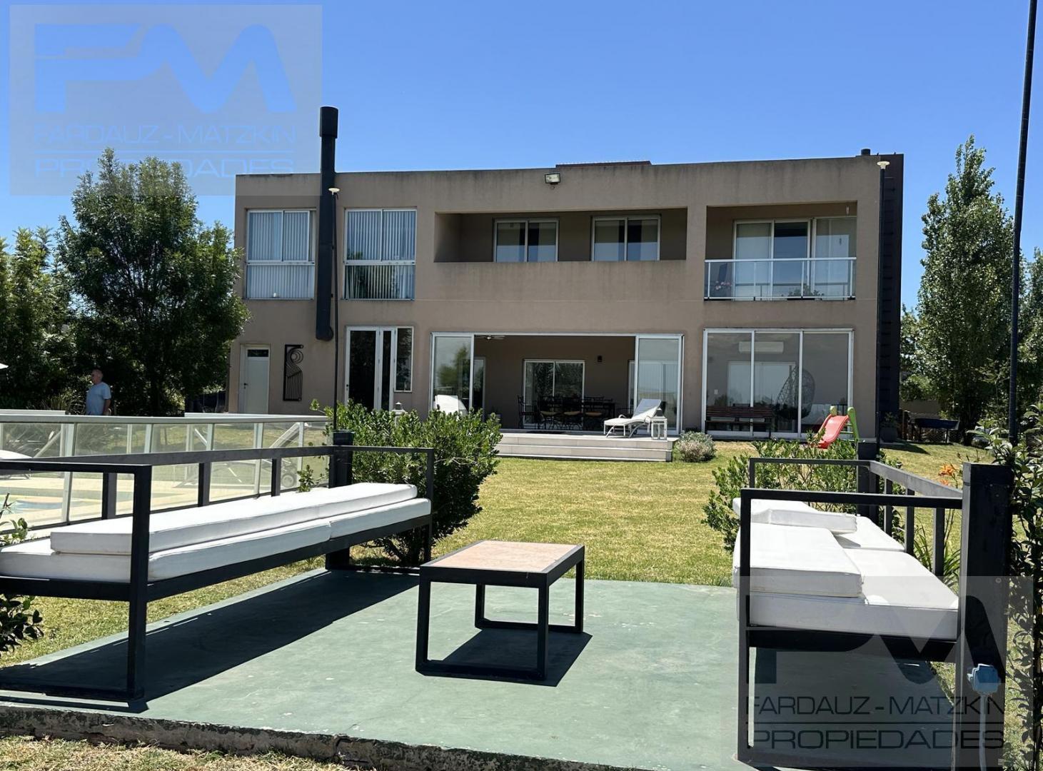 Foto de Casa en venta en country Terravista con fondo a lago, imagen 2