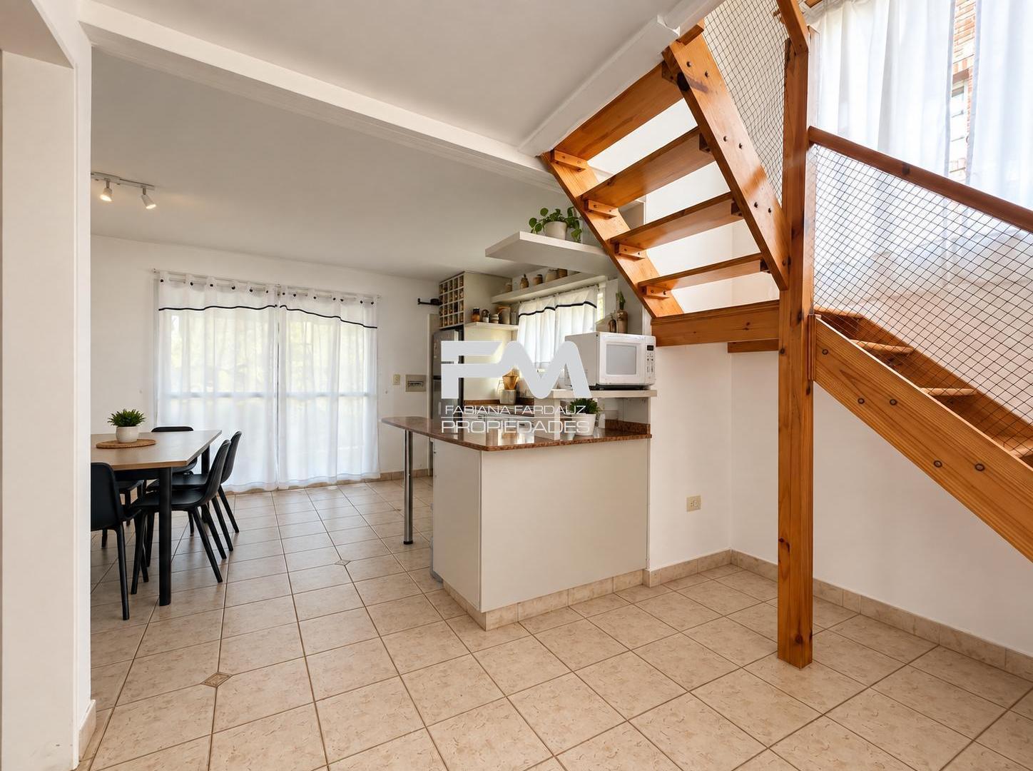 Foto de Casa en alquiler anual 4 ambientes con pileta, imagen 5