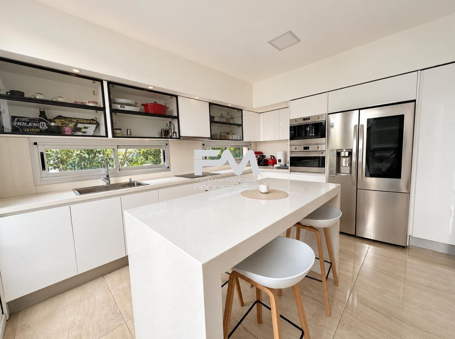 Foto de Casa moderna en venenta Country Banco Provincia, imagen 3