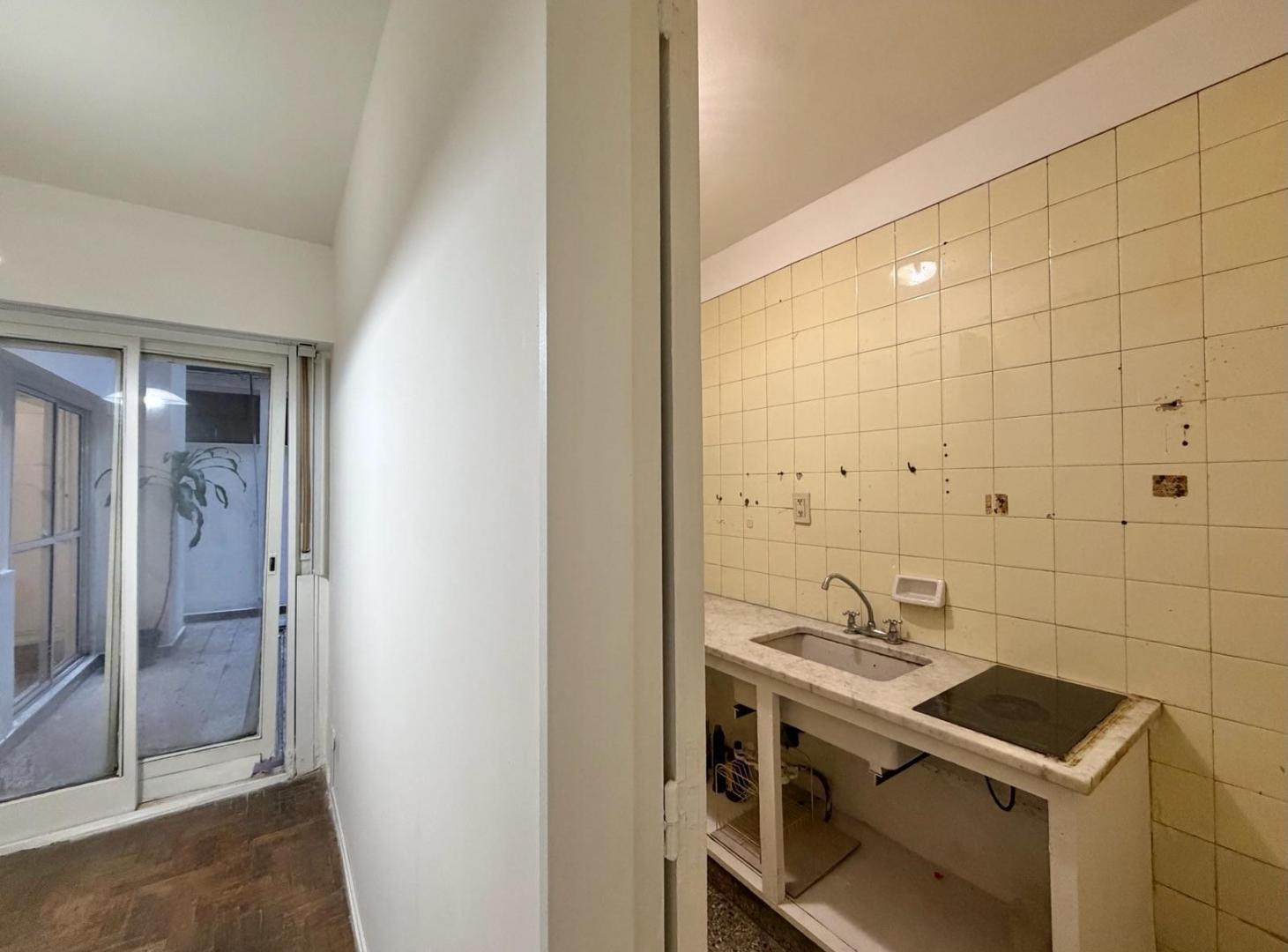 Foto de Dos Ambientes con Patio | Recoleta | A reciclar, imagen 3