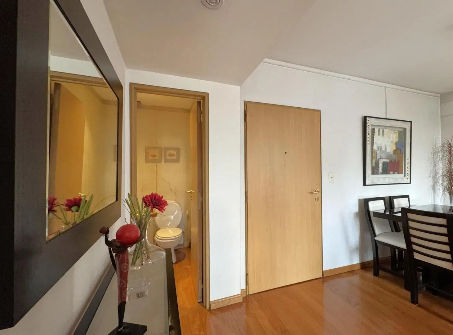 Semipiso en Las Cañitas | 2 ambientes | Balcón corrido | Toilette 1