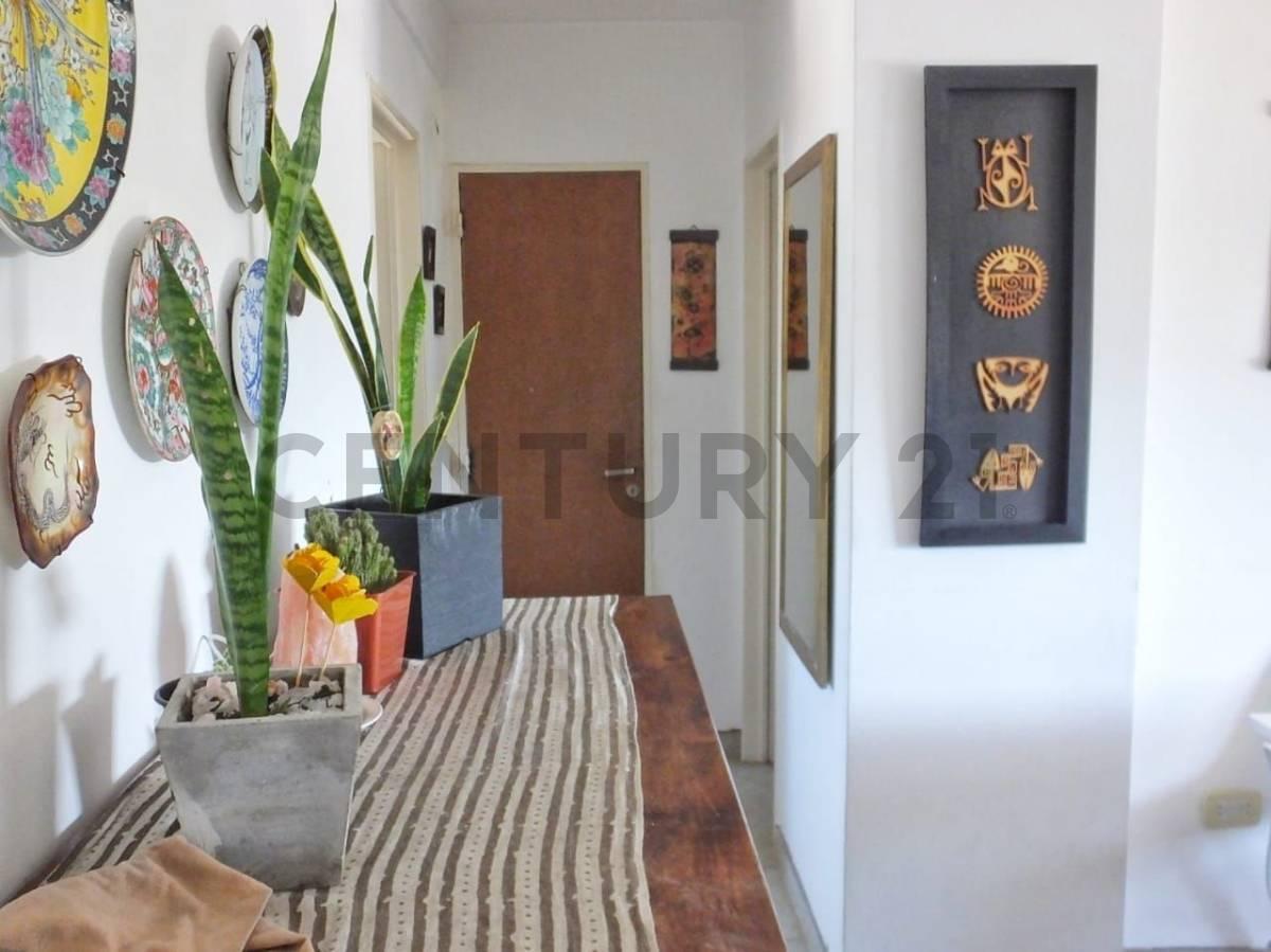 Venta de Departamento 4 Ambientes 2 Dorm., La Plata 1