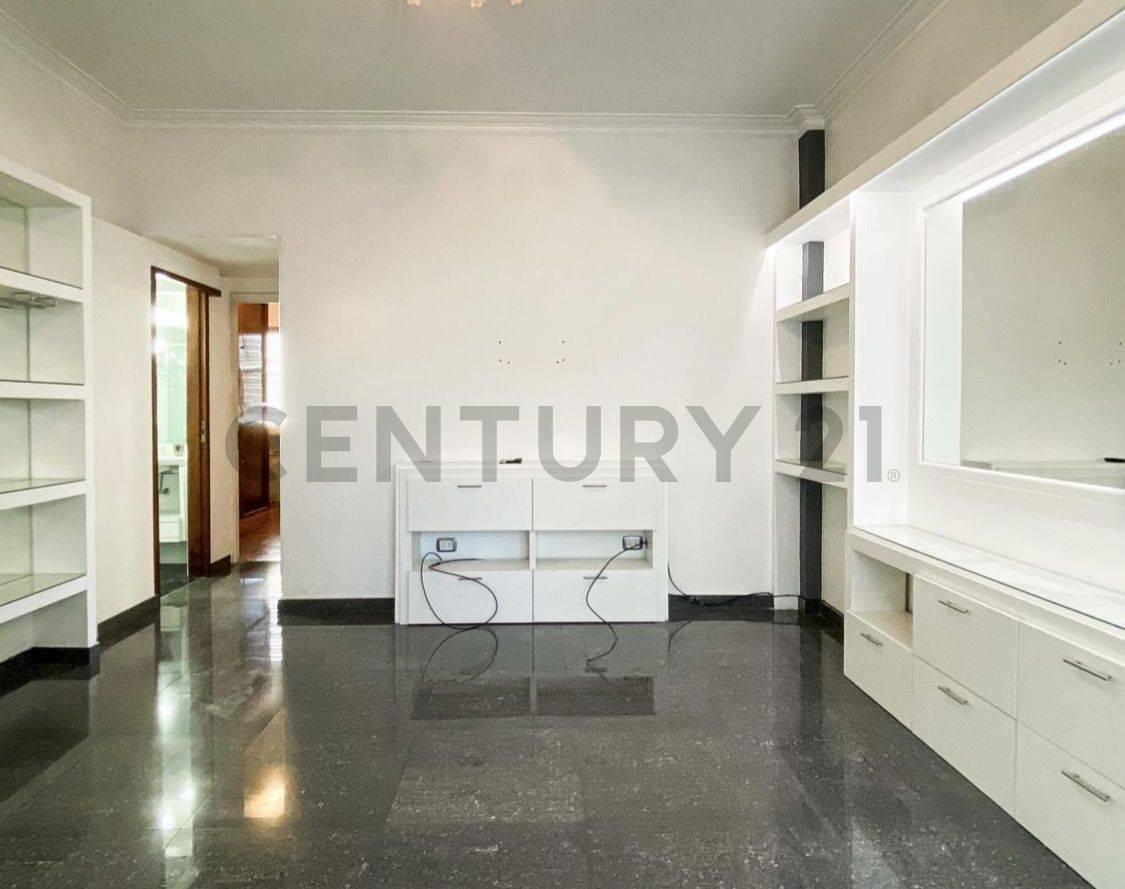 Venta de Departamento 6 Ambientes, La Plata 2