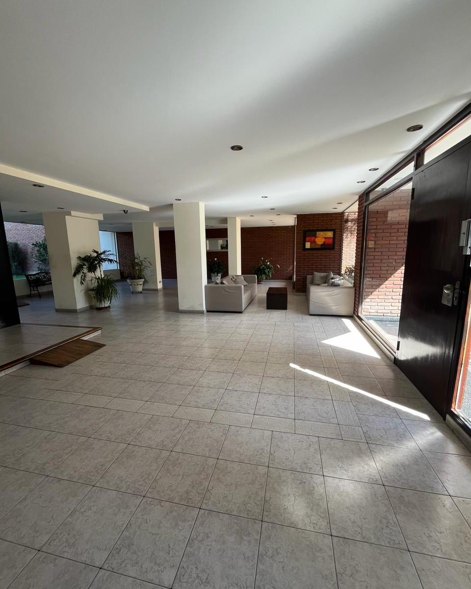 Departamento Categoría Semipiso 11 Vista Al Rio, 2 Cocheras, Vigilancia 24 Hs. 3