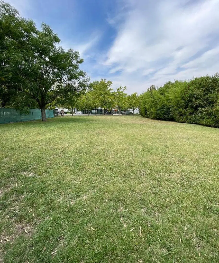 Lote de 1.084 m² en Haras del Sur I 2