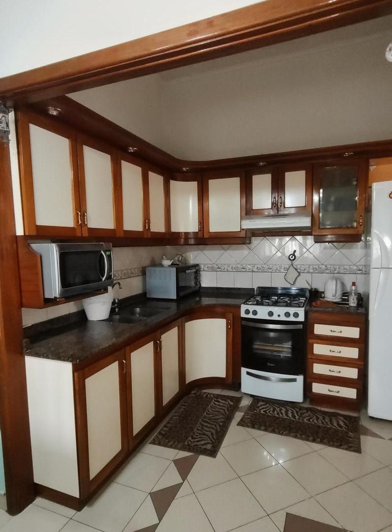 Foto de Casa 7 Ambientes en Venta en Avellaneda | 5 Dormitorios, Cochera, Patio, imagen 4