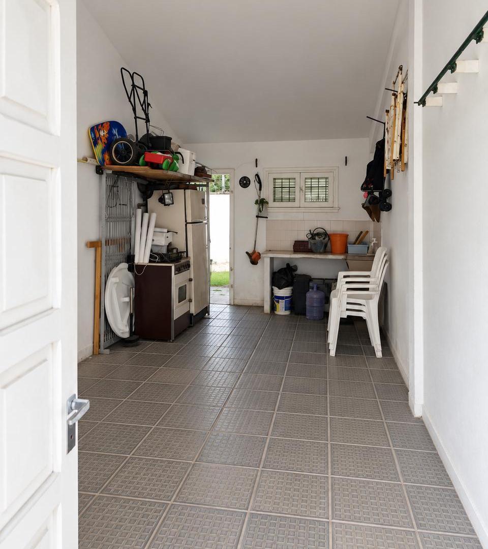 Foto de Casa en Venta en Las Toninas a 2 Cuadras del Mar con Cochera y Patio, imagen 5