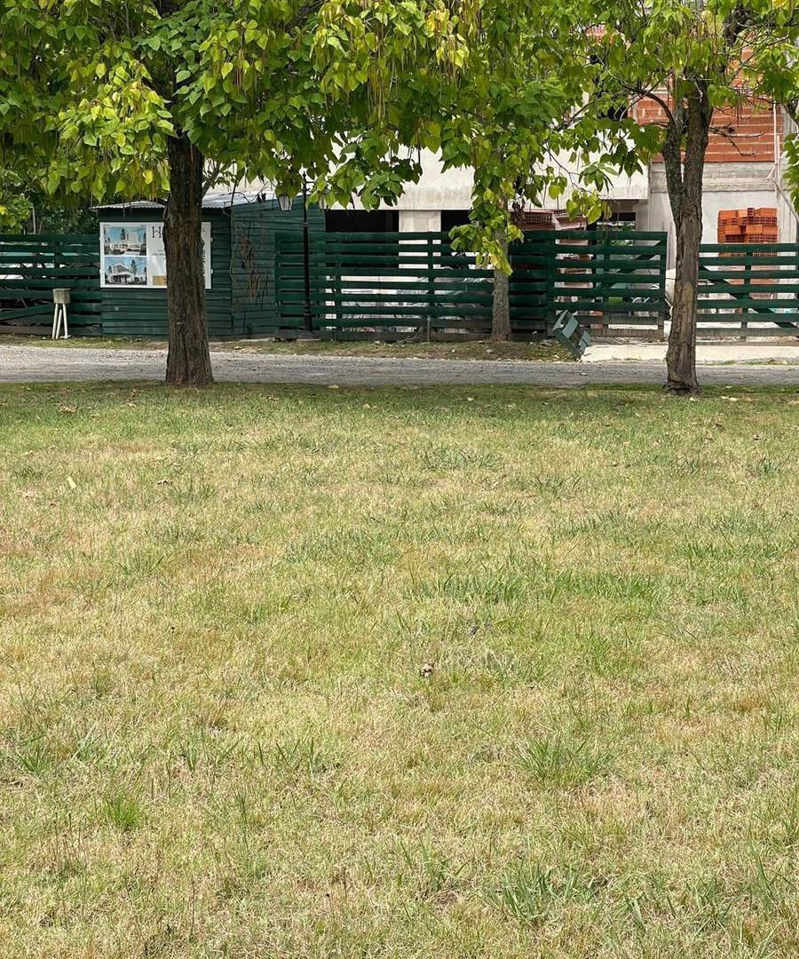 Foto de Lote de 1.084 m² en Haras del Sur I, imagen 2