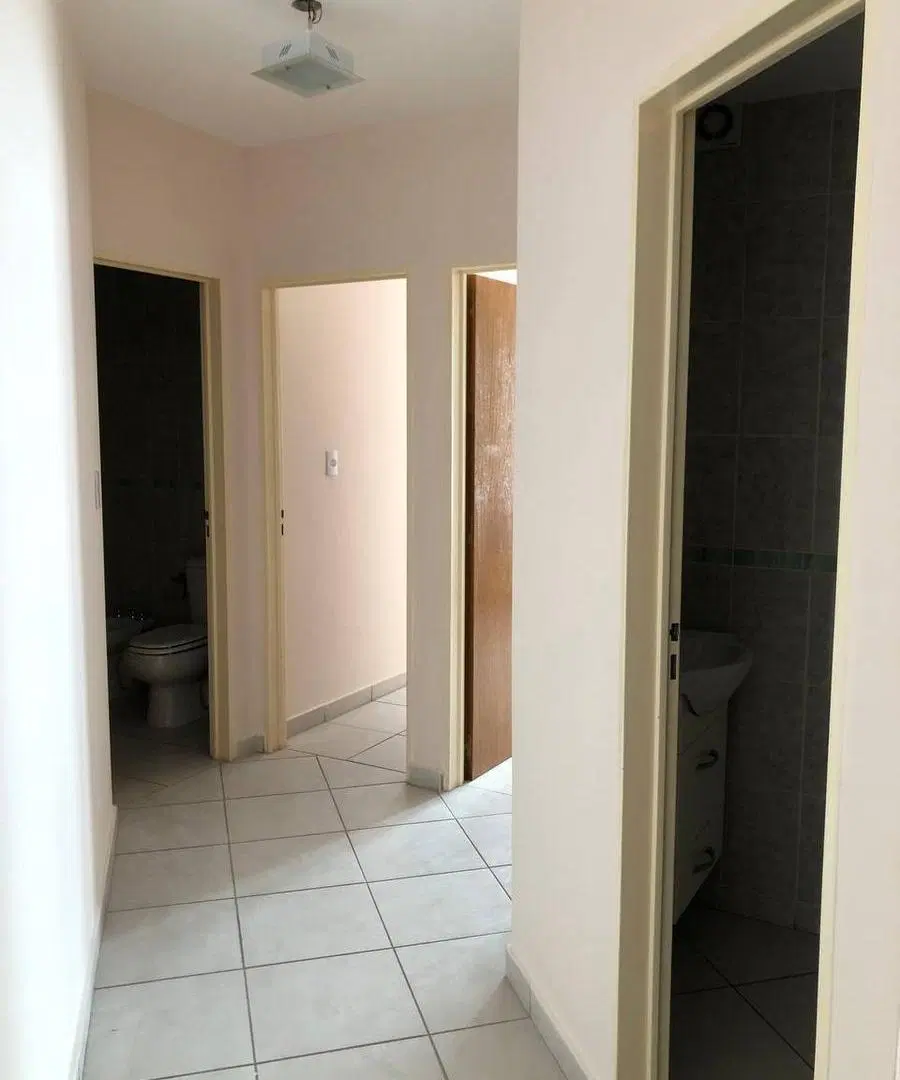 Departamento de dos dorm. con balcón y cochera 3