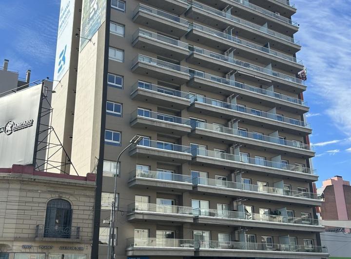Venta Departamento 2 ambientes con Patio a Estrenar en Nuñez