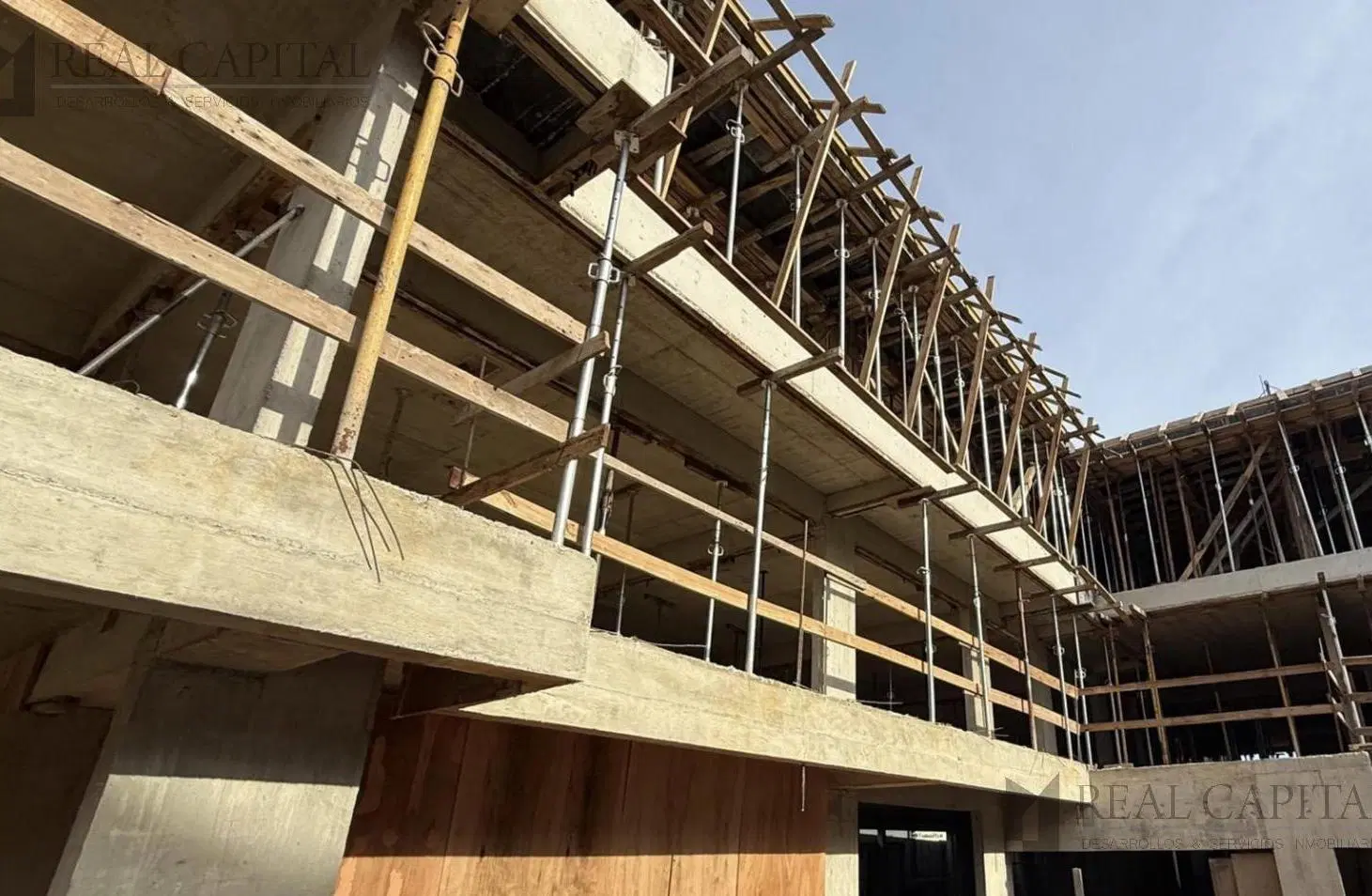 Venta Departamento de 3 Ambientes con Balcón, Cochera y Amenities en Terrazas del Alto,  San Isidro 4