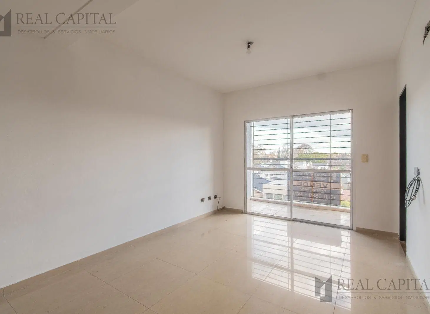 Departamento 2 Amb con Cochera y Balcón | A Pasos de Estación Malaver 3