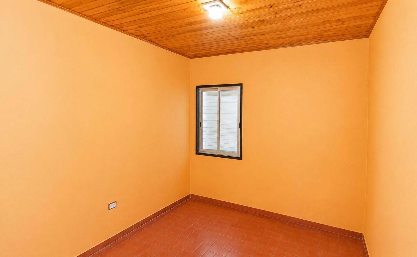Foto de Casa en venta B° 100 Viviendas, Aristóbulo del Valle, imagen 5