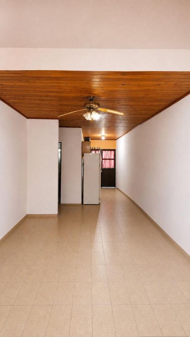 Foto de Casa en venta B° 100 Viviendas, Aristóbulo del Valle, imagen 2