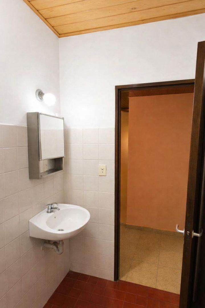 Foto de Casa en venta B° 100 Viviendas, Aristóbulo del Valle, imagen 5