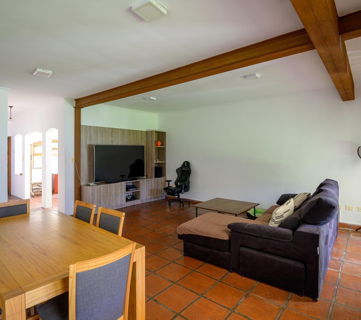 Casa en Venta Tres Dorm. en Junin Centrica 4