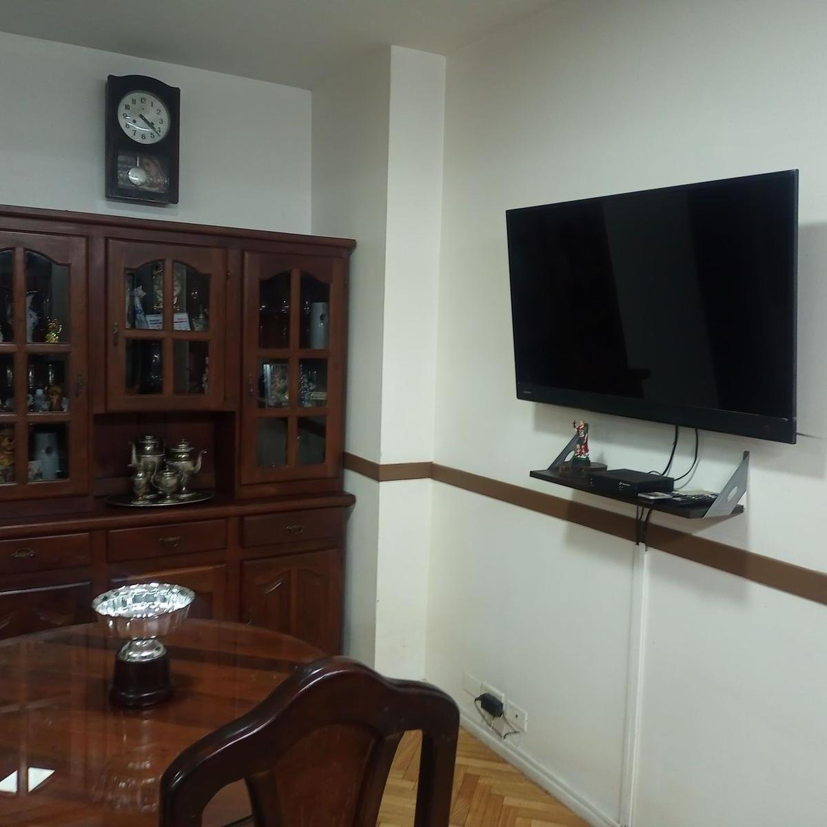 Venta - Departamento de Dos Ambientes Amplio en Parque Aptricio 4