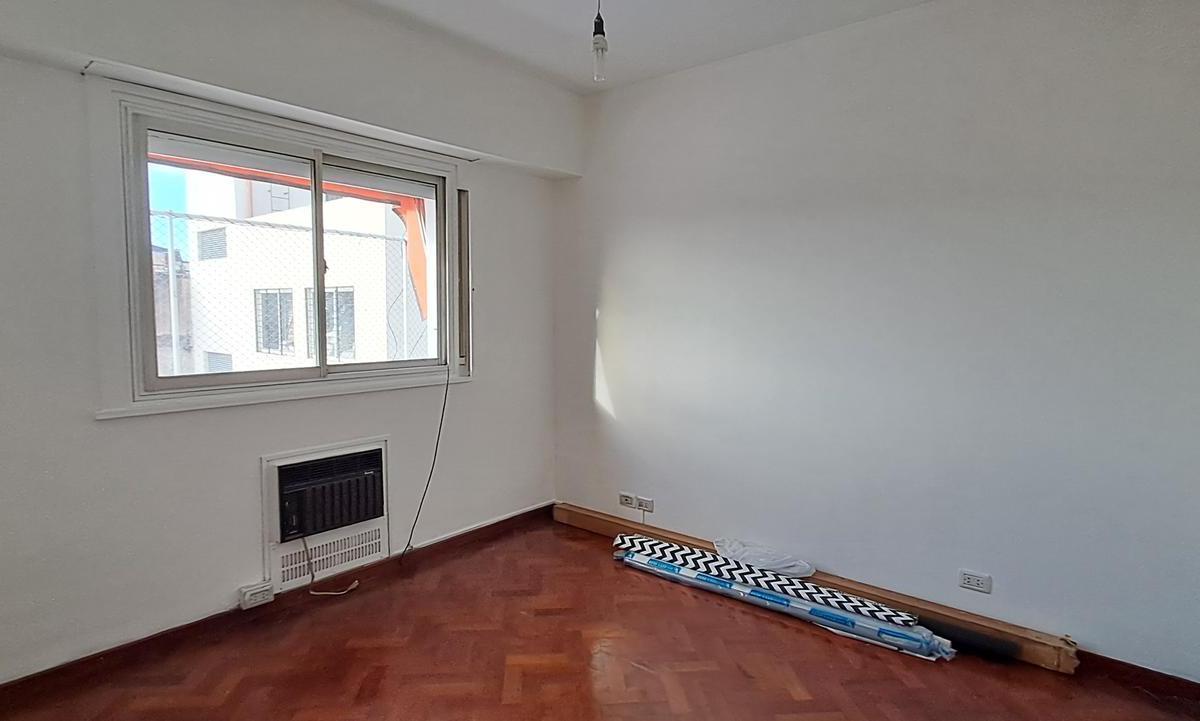 Venta Departamento 3 Amb. Balcon Apto Credito Floresta 1