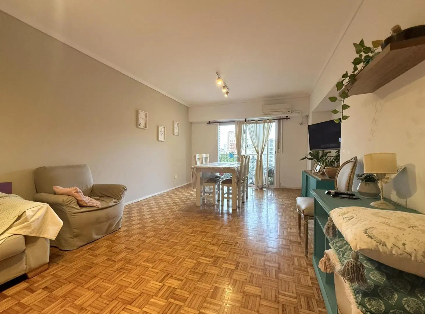 VENTA DEPARTAMENTO 4 AMBIENTES CON BALCON EN CABALLITO 2