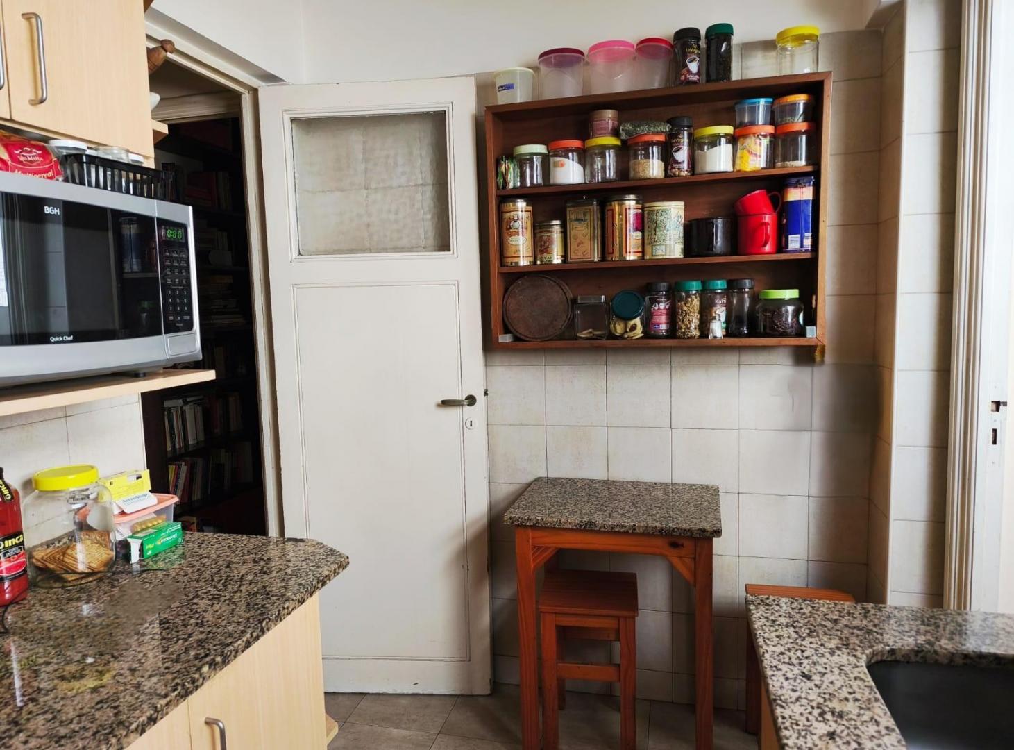 Foto de VENTA DEPARTAMENTO 4 AMBIENTES RECICLADO - MONSERRAT/CONGRESO - APTO, imagen 4