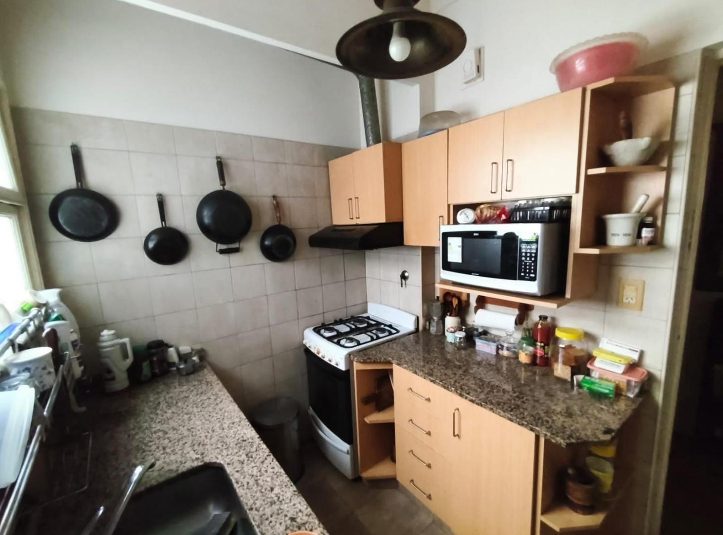 Foto de VENTA DEPARTAMENTO 4 AMBIENTES RECICLADO - MONSERRAT/CONGRESO - APTO, imagen 3