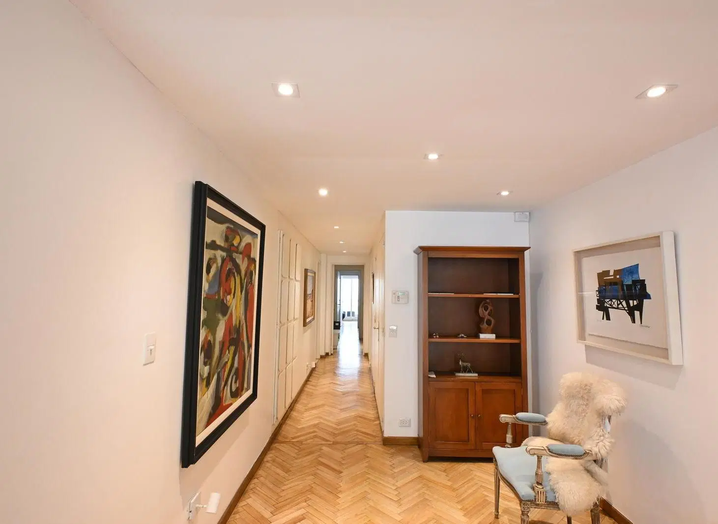 Venta Departamento  4 ambientes  con Balcon Aterrazado y Cochera en Recoleta 8