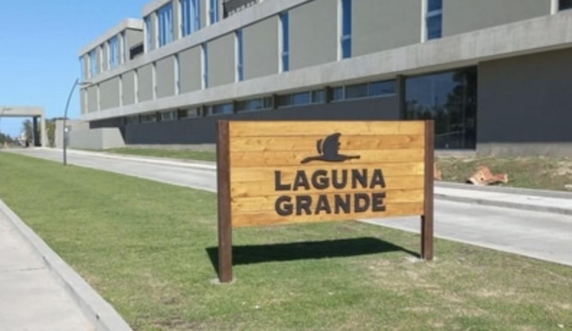 VENTA Terreno en Laguna Grande Central con Doble Acceso
