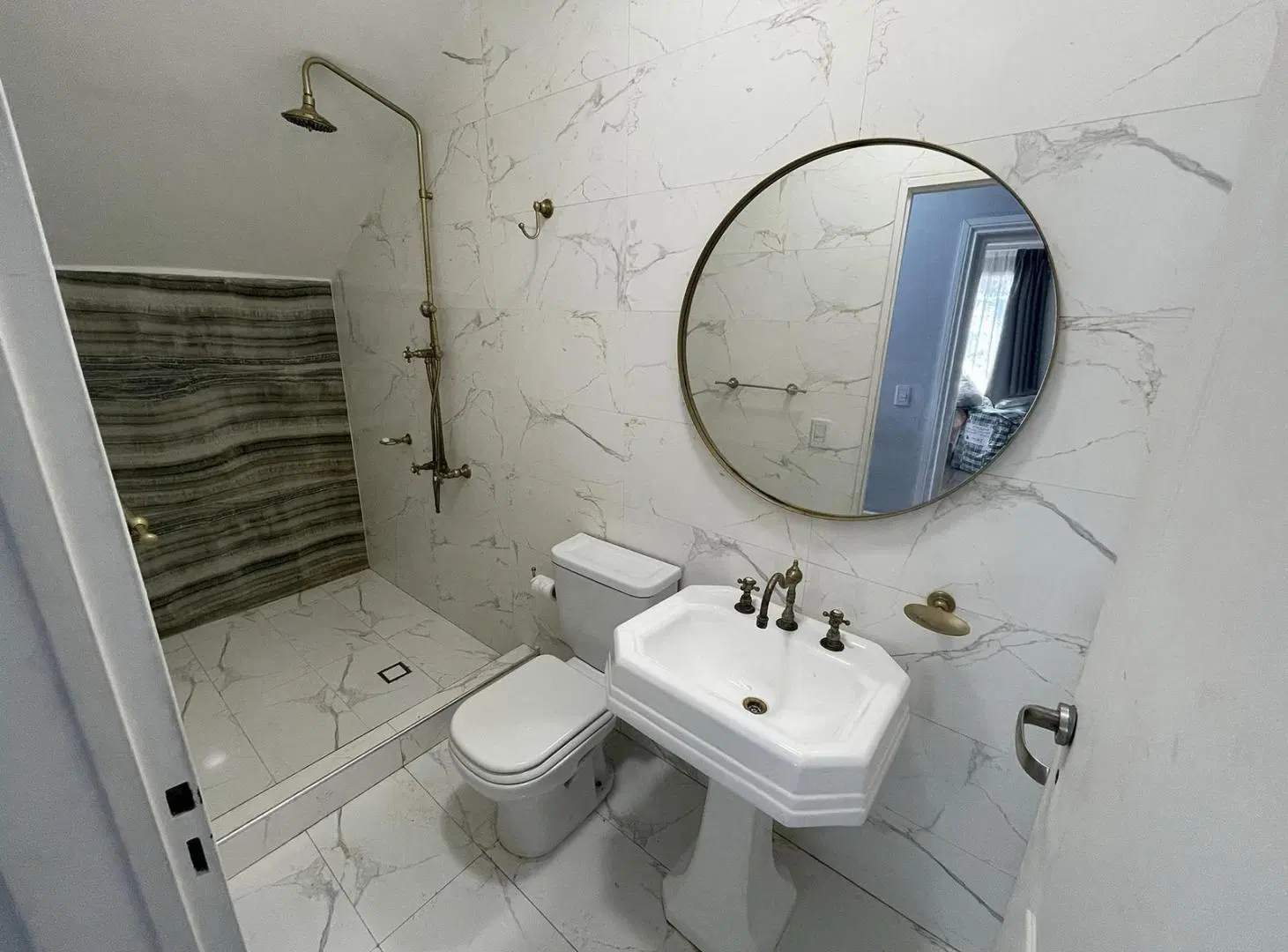 VENTA CASA ESTILO FRANCÉS - MASCHWITZ - B° M. BELGRANO 4
