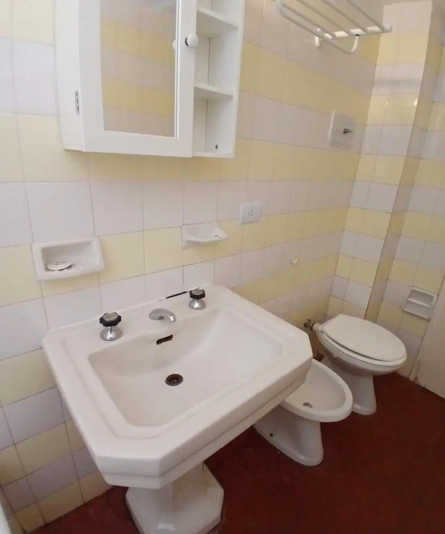 Venta hermoso departamento de 2 amb en pleno Olivos! 5
