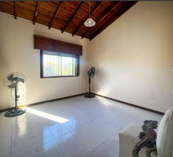 Venta Casa  2 plantas en Florencio Varela 2