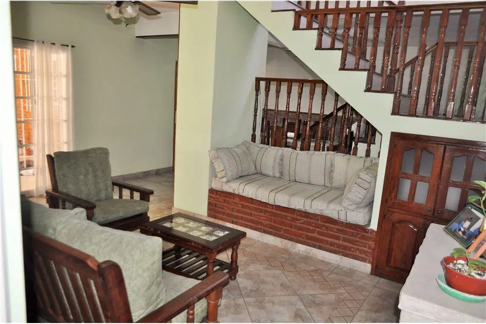 Venta casa Don Torcuato 4 ambientes con jardín 4