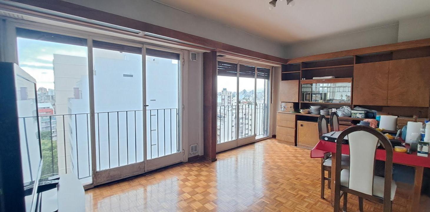 VENTA DEPARTAMENTO TRES AMBIENTES LUMINOSO PATERNAL
