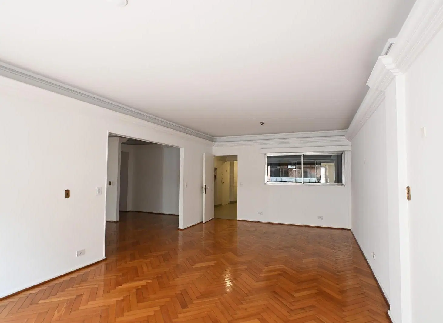 VENTA DEPARTAMENTO BARRIO NORTE 3 AMBIENTES Y DEPENDENCIA 5