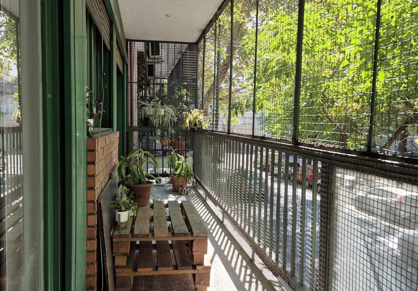 Venta departamento 4 ambientes balcón corrido con dependencias de servicio 2