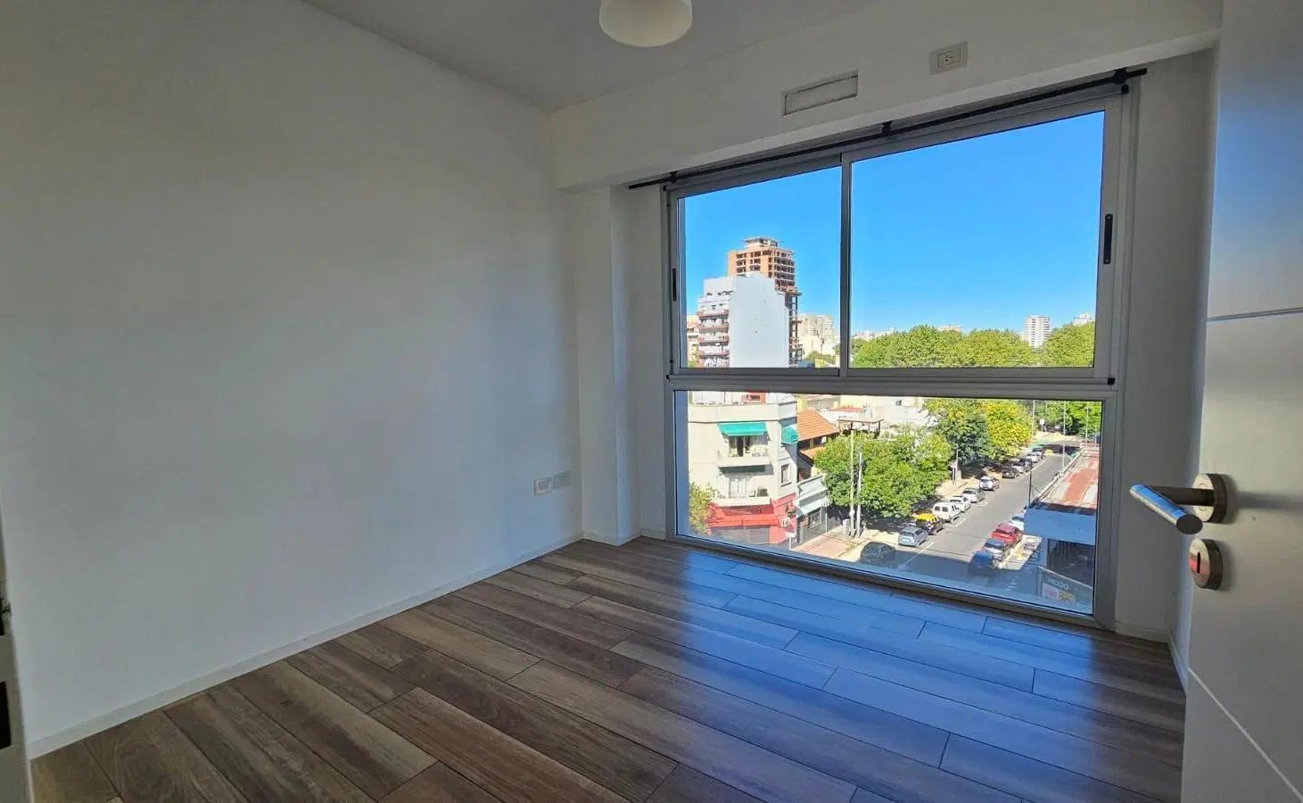 Venta departamento 3 ambientes con cochera en Caballito 2