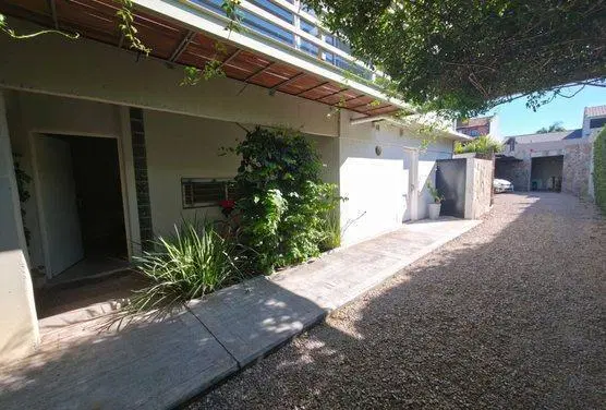 VENTA PH OLIVOS 2AMB. CON COCHERA 2