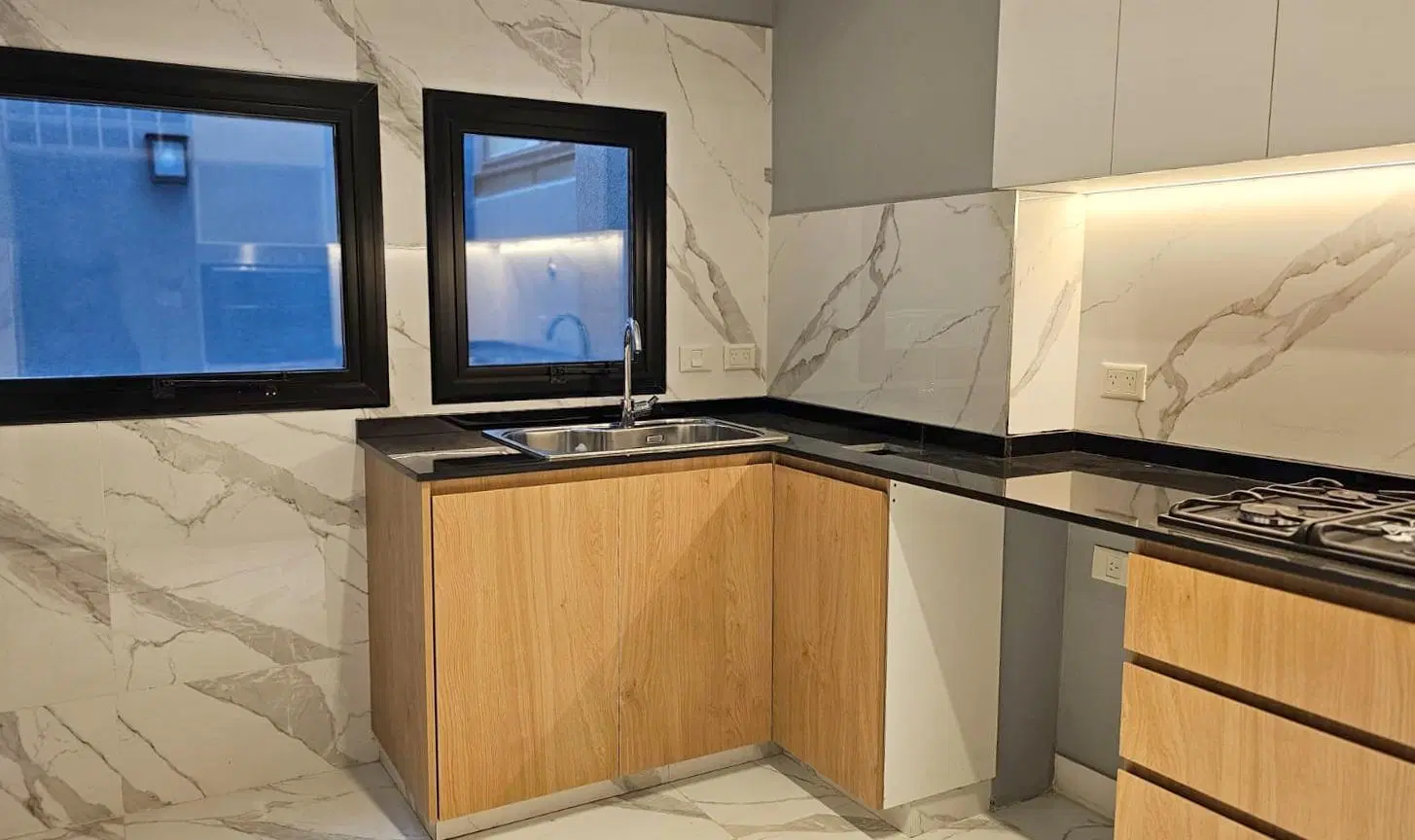 Alquiler departamento 3 ambientes con cochera en Belgrano 2
