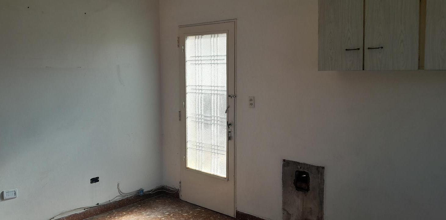 Foto de Venta PH 4 ambientes en Villa Adelina con patio sin expensas, imagen 4