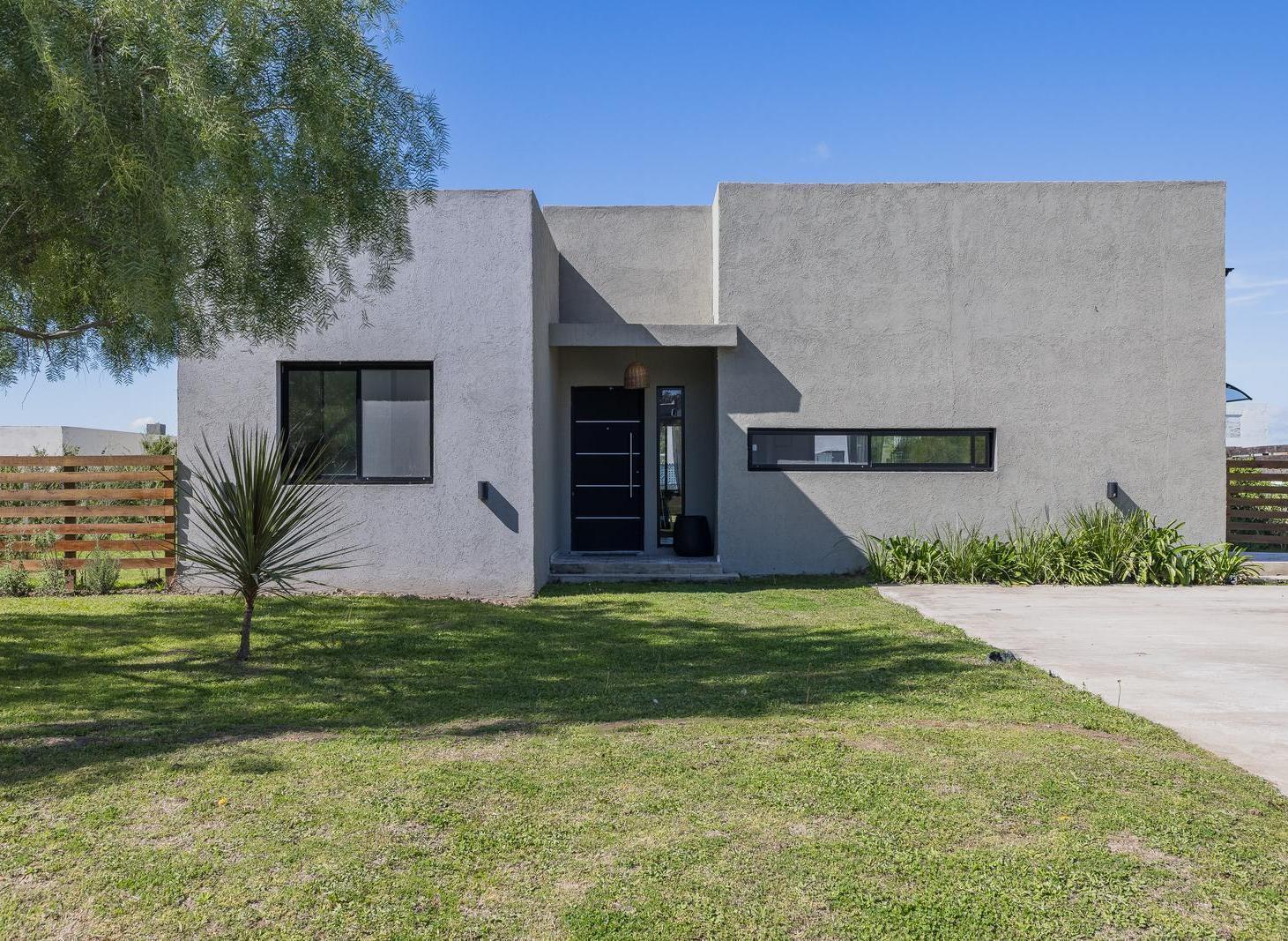 Foto de Venta Casa 4 ambientes en una sola planta con pileta en Maschwitz, imagen 2