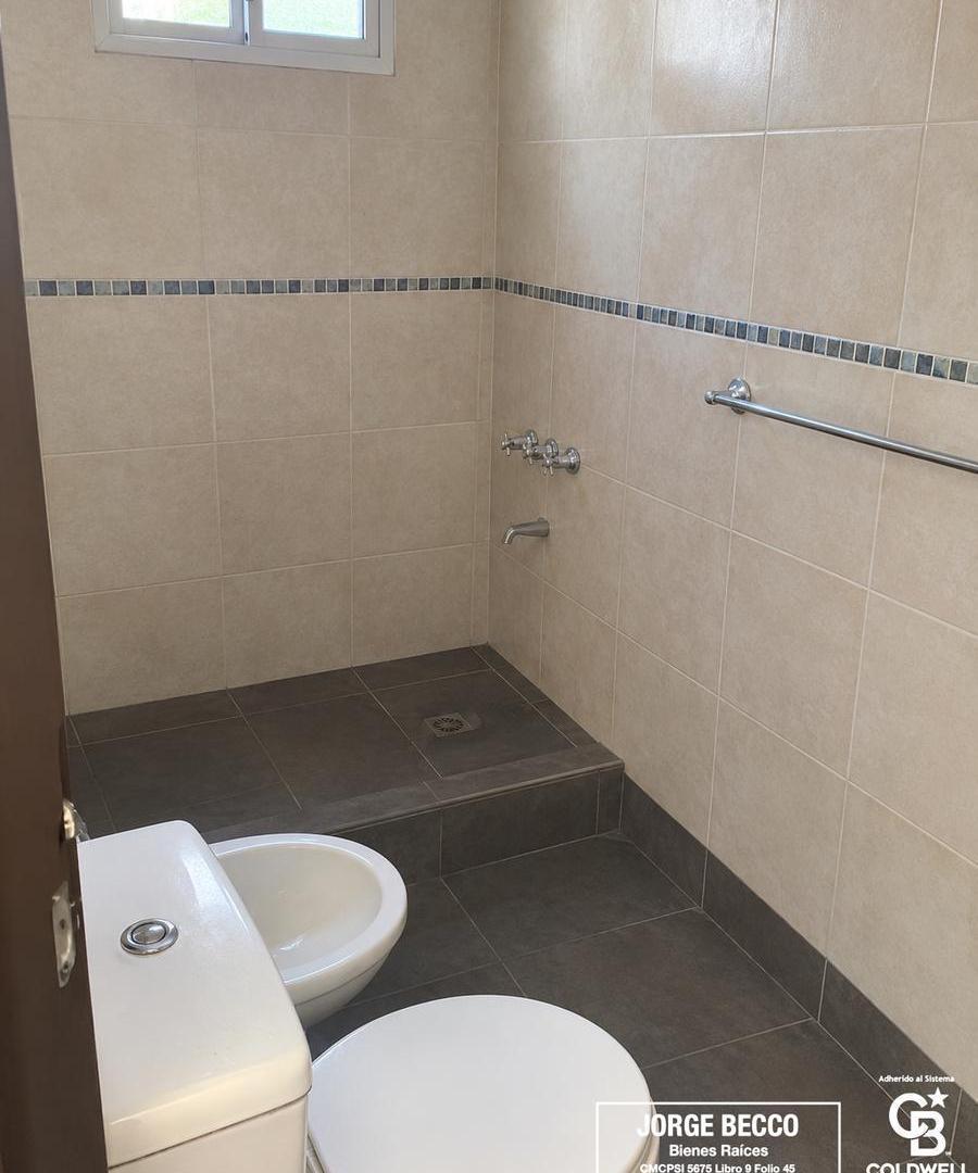 Foto de Venta monoambiente amplio en Pilar centro, imagen 2