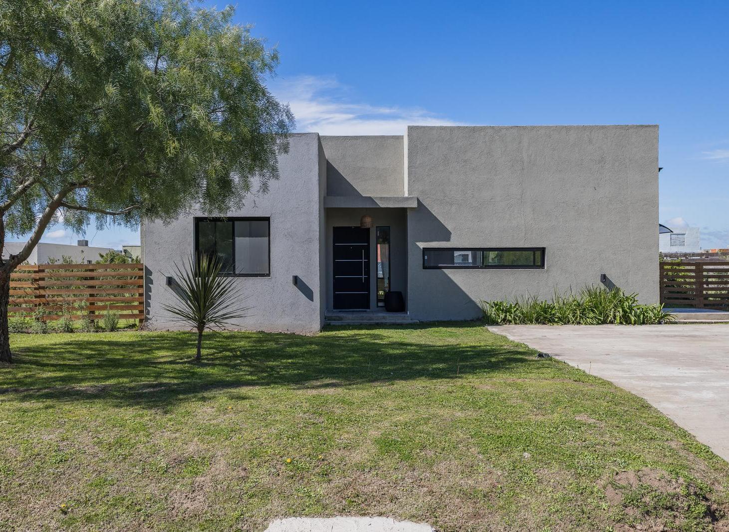 Foto de Venta Casa 4 ambientes en una sola planta con pileta en Maschwitz, imagen 2
