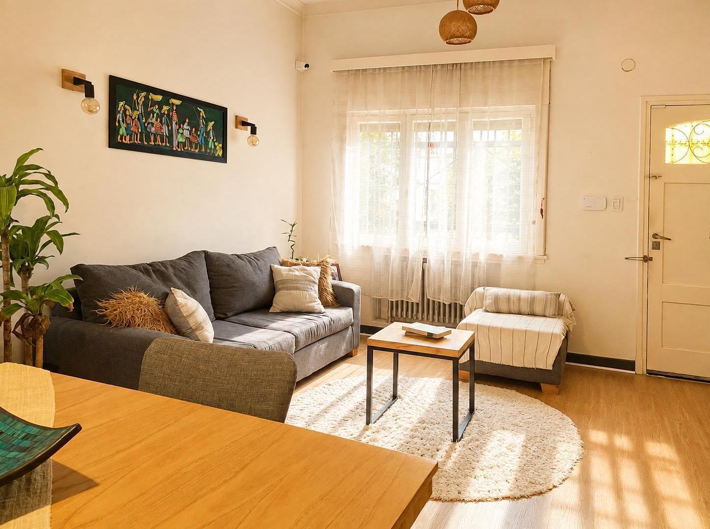 Foto de Venta Casa 3 Amb con Patio, Terraza y Quincho - Munro, imagen 3