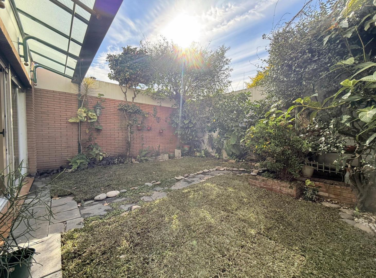 Foto de Casa en Venta Villa Devoto | 4 Ambientes mas Dependencia | Jardín, imagen 1