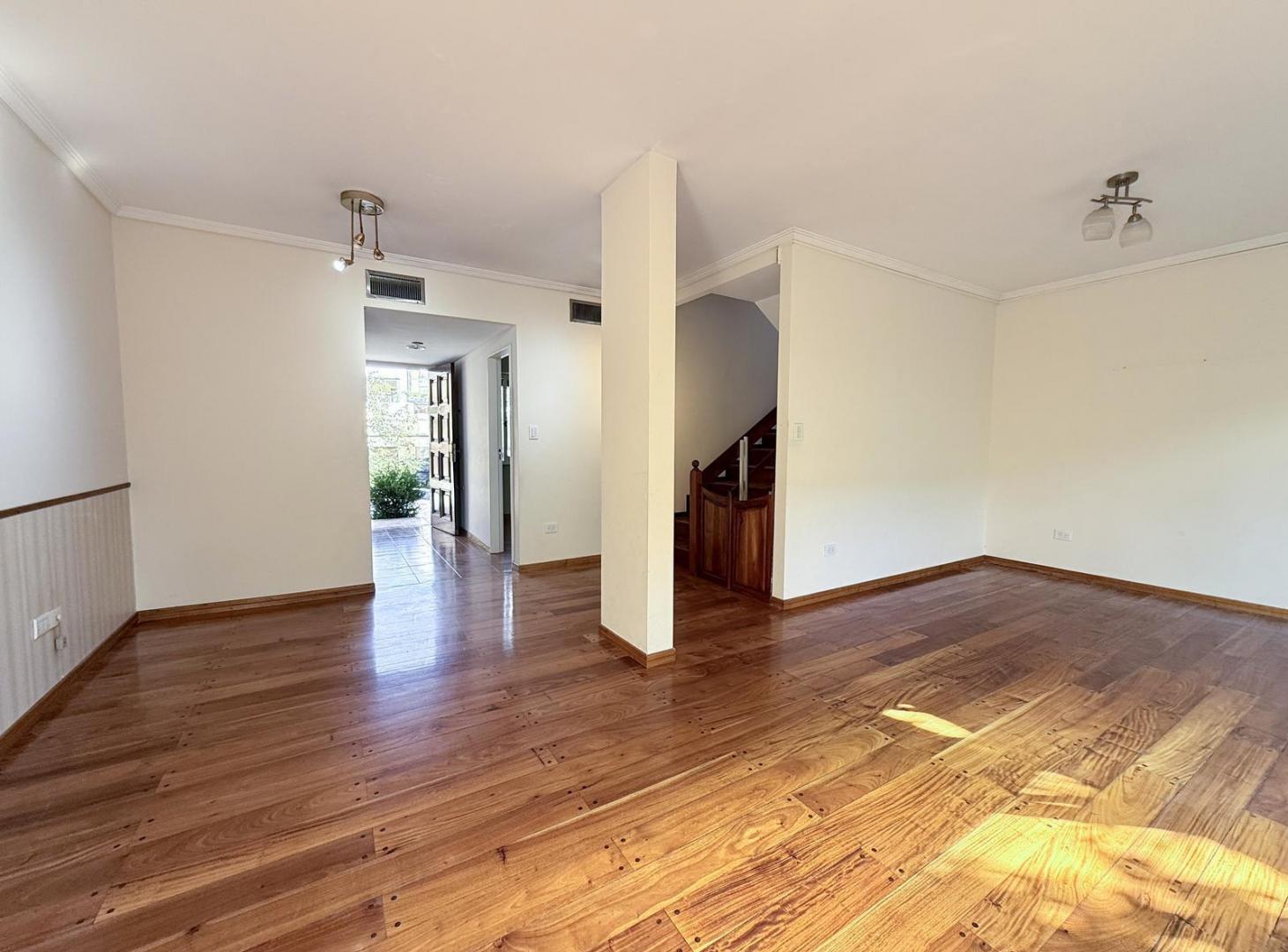Foto de Casa en Venta Villa Devoto | 4 Ambientes mas Dependencia | Jardín, imagen 2