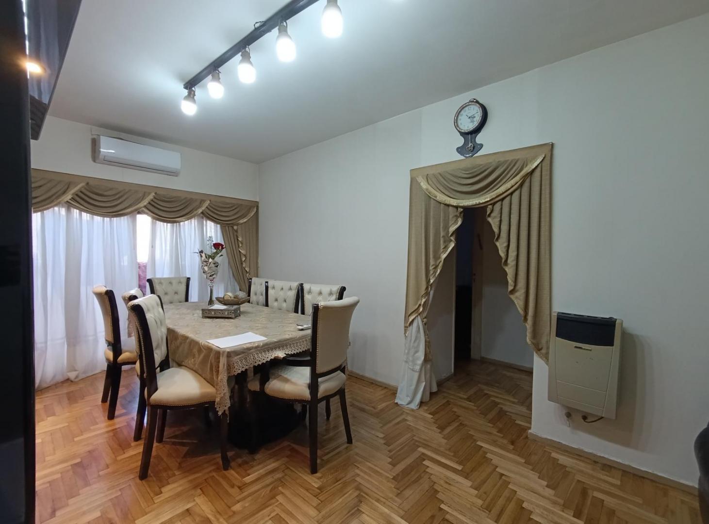 Foto de VENTA DEPARTAMENTO FLORES 3 AMBIENTES BALCON APTO CREDITO, imagen 2